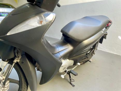 HONDA Biz 125 EX, Foto 8