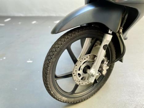 HONDA Biz 125 EX, Foto 10