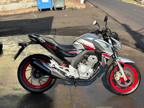 HONDA CB 250 F Twister FLEXONE, Foto 4
