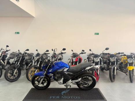 HONDA CB 250 F Twister , Foto 3