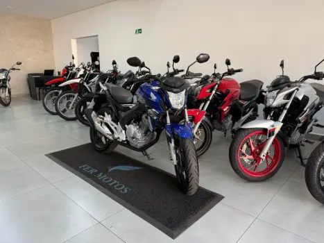 HONDA CB 250 F Twister , Foto 6