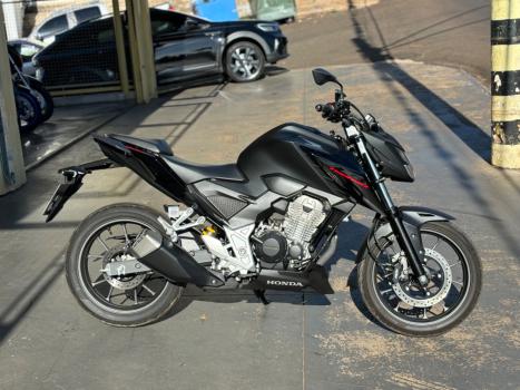 HONDA CB 300 F Twister FLEX ABS, Foto 2