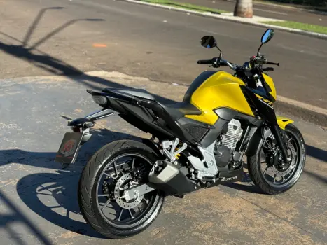 HONDA CB 300 F Twister FLEX ABS, Foto 4