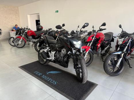 HONDA CB 300 F Twister FLEX CBS, Foto 4