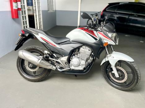 HONDA CB 300 R ESPECIAL EDITION, Foto 3