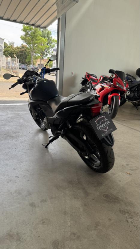 HONDA CB 300 R FLEX, Foto 4