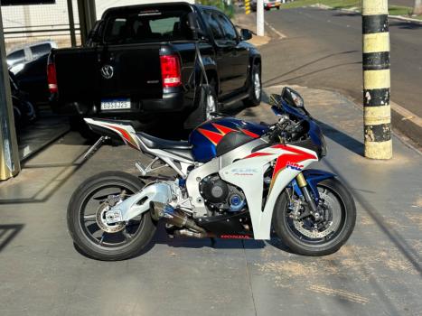 HONDA CBR 1000 F, Foto 2