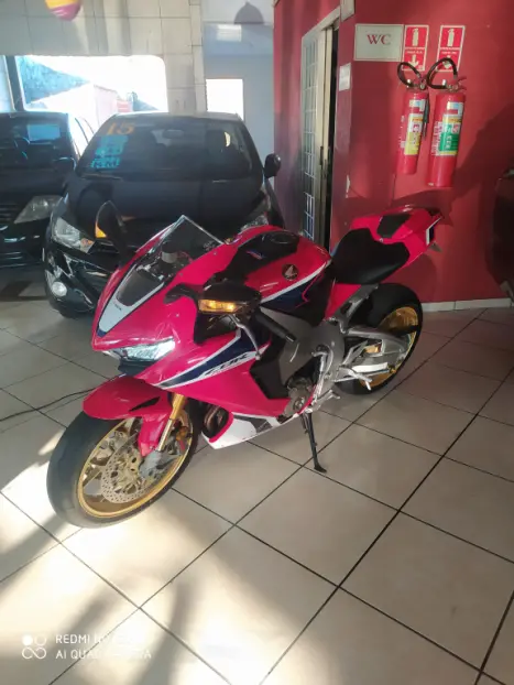 HONDA CBR 1000 RR FIRE BLADE, Foto 3