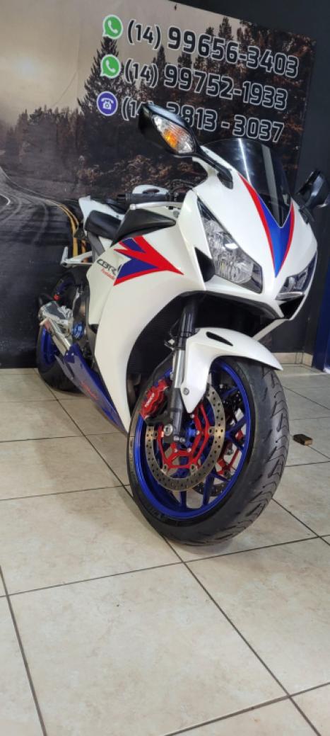 HONDA CBR 1000 RR FIRE BLADE, Foto 3