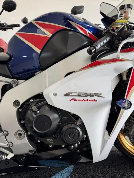 HONDA CBR 1000 RR FIRE BLADE, Foto 8