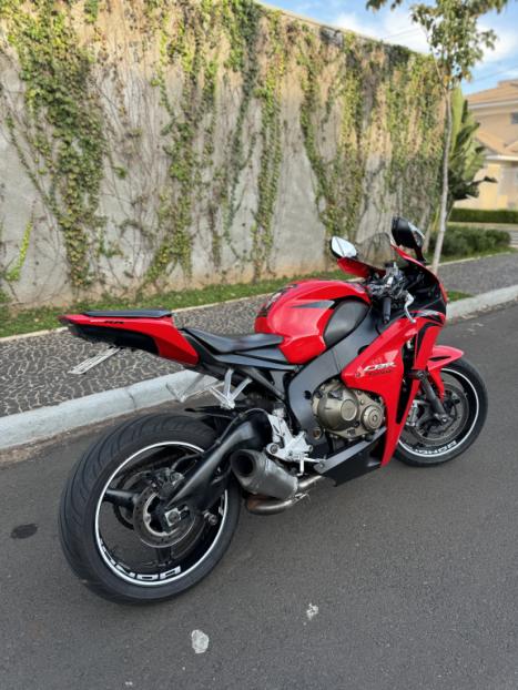 HONDA CBR 1000 RR FIRE BLADE, Foto 2