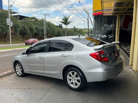 HONDA Civic 1.8 16V 4P FLEX LXS, Foto 4