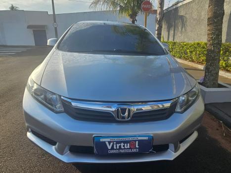 HONDA Civic 1.8 16V 4P FLEX LXS AUTOMTICO, Foto 2
