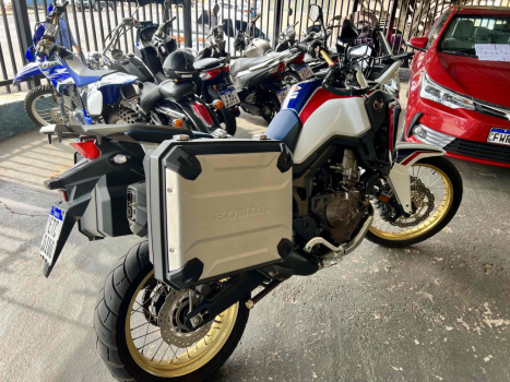 HONDA CRF 1000L Africa Twin TE, Foto 13