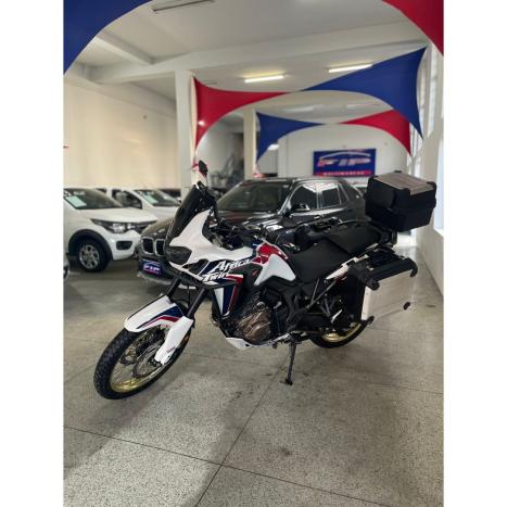 HONDA CRF 1000L Africa Twin TE, Foto 4