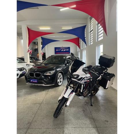 HONDA CRF 1000L Africa Twin TE, Foto 6