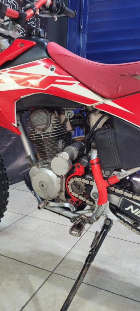 HONDA CRF 230 F, Foto 5