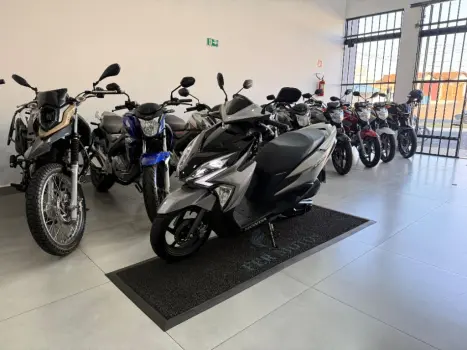 HONDA Elite 125 , Foto 3