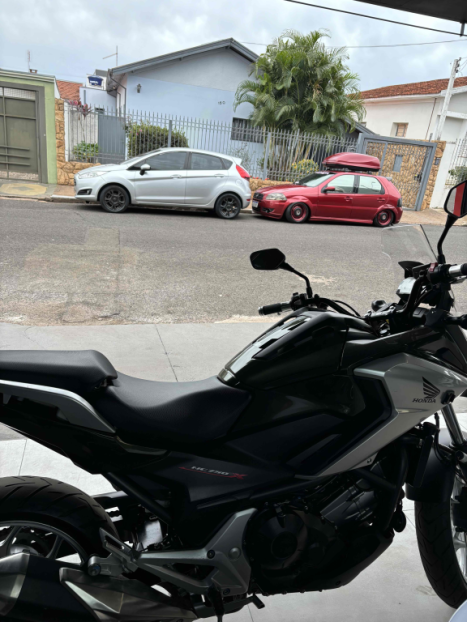 HONDA NC 750 X ABS, Foto 4