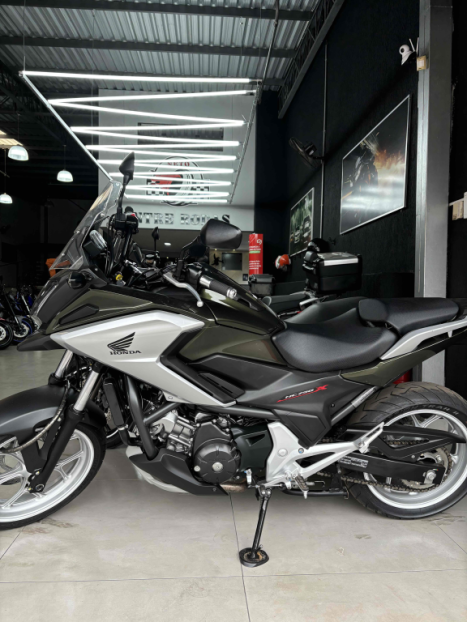 HONDA NC 750 X ABS, Foto 6