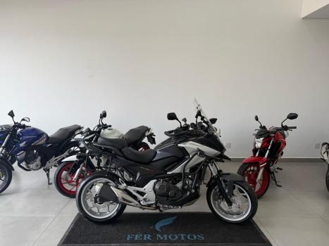 HONDA NC 750 X ABS, Foto 1