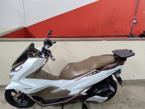 HONDA PCX 150 DLX, Foto 2