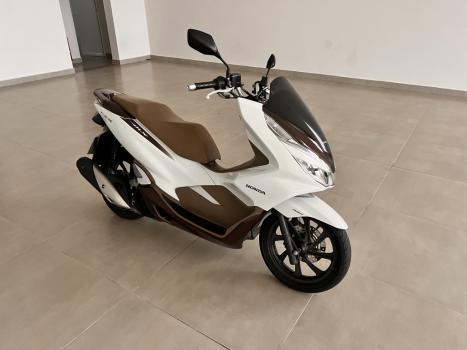 HONDA PCX 150 DLX, Foto 2