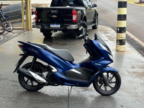 HONDA PCX 150 DLX, Foto 2