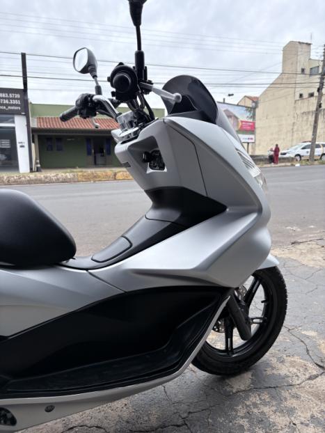 HONDA PCX 150 DLX, Foto 6
