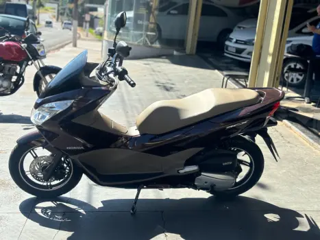 HONDA PCX 150 DLX, Foto 4