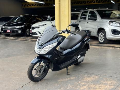 HONDA PCX 150 DLX, Foto 2