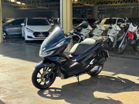 HONDA PCX 150 DLX, Foto 2