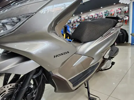 HONDA PCX 150 DLX, Foto 4