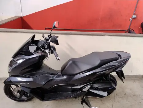 HONDA PCX 160 DLX ABS, Foto 2