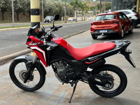 HONDA XRE 300 ABS, Foto 4