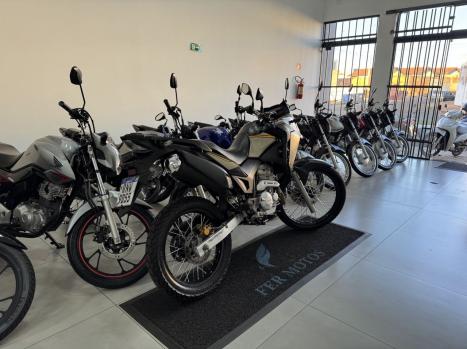 HONDA XRE 300 ADVENTURE, Foto 5