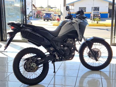 HONDA XRE 300 ADVENTURE, Foto 3