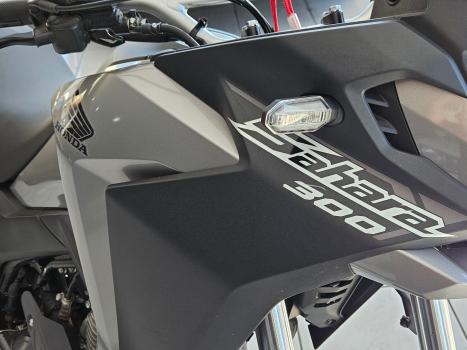HONDA XRE 300 ADVENTURE, Foto 5