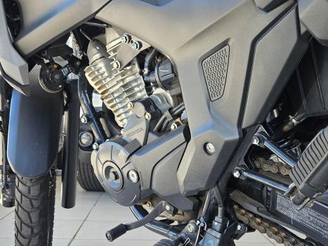 HONDA XRE 300 ADVENTURE, Foto 6