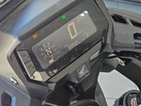 HONDA XRE 300 ADVENTURE, Foto 8