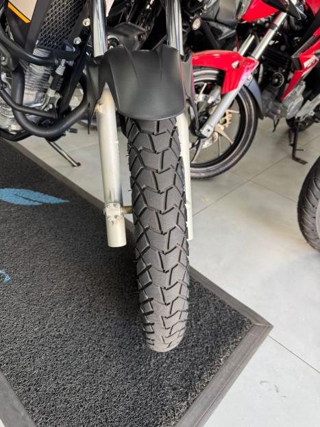 HONDA XRE 300 ADVENTURE, Foto 9