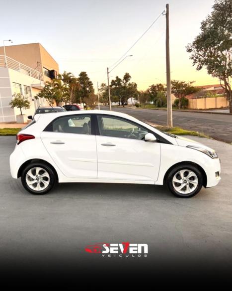 HYUNDAI HB 20 Hatch 1.6 16V 4P PREMIUM FLEX AUTOMTICO, Foto 4