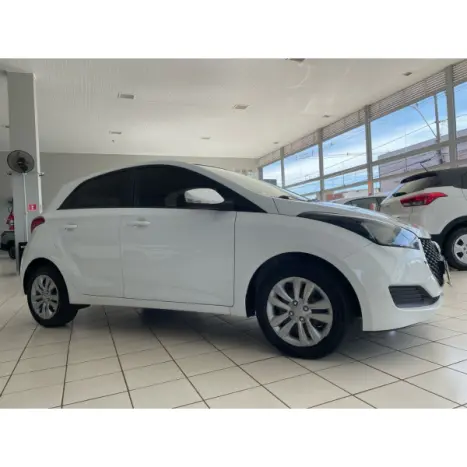 HYUNDAI HB 20 Hatch , Foto 2