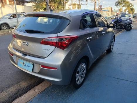 HYUNDAI HB 20 Hatch 1.6 16V 4P FLEX COMFORT PLUS AUTOMTICO, Foto 12