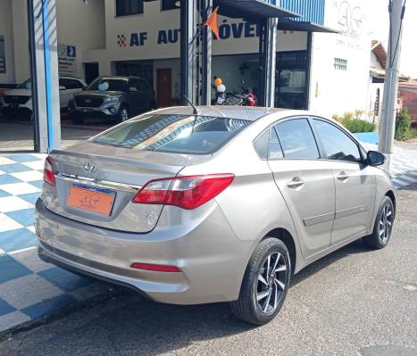 HYUNDAI HB 20 Sedan 1.6 16V 4P FLEX COMFORT PLUS, Foto 4