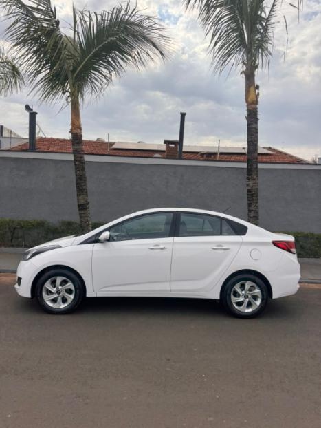 HYUNDAI HB 20 Sedan 1.6 16V 4P FLEX COMFORT PLUS, Foto 4