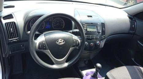 HYUNDAI I30 2.0 16V 4P, Foto 4