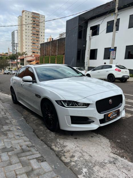 JAGUAR XE 2.0 16V 4P R-SPORT 250 TURBO AUTOMTICO, Foto 2