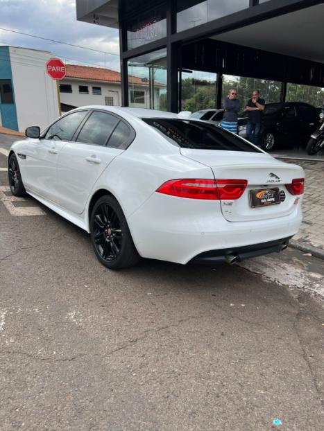 JAGUAR XE 2.0 16V 4P R-SPORT 250 TURBO AUTOMTICO, Foto 4