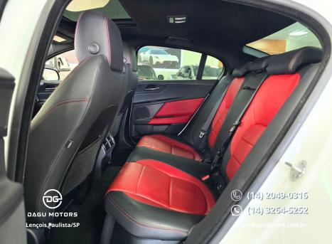 JAGUAR XE 2.0 16V 4P SI4 R-SPORT TURBO AUTOMTICO, Foto 9